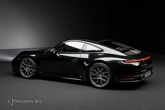 Porsche 911 Carrera T 5 of 18