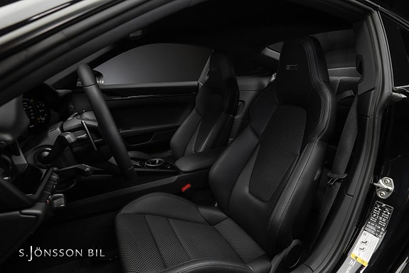 Porsche 911 Carrera T 9 of 18