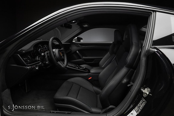 Porsche 911 Carrera T 8 of 18