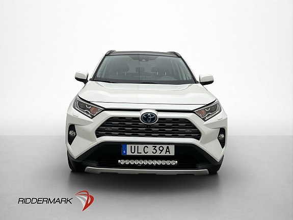 Toyota RAV4 2 of 30