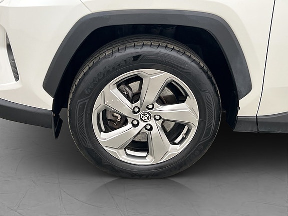 Toyota RAV4 30 of 30