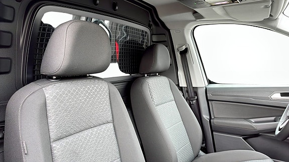 Ford Transit Connect 5 of 12