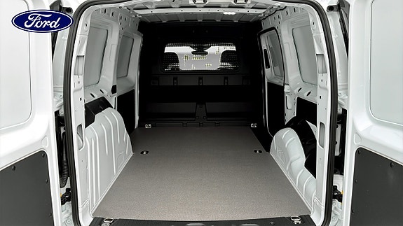 Ford Transit Connect 10 of 12