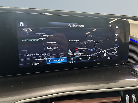 Mercedes-Benz EQC400 15 of 23