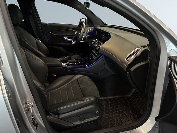 Mercedes-Benz EQC400 10 of 23