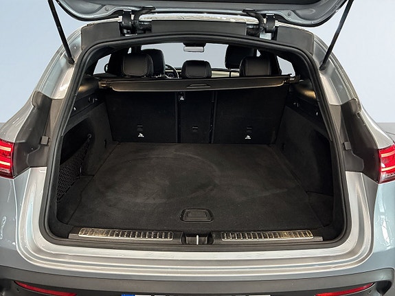 Mercedes-Benz EQC400 12 of 23