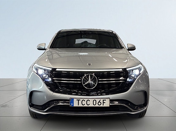Mercedes-Benz EQC400 2 of 23
