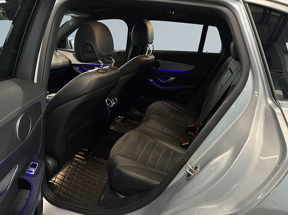 Mercedes-Benz EQC400 13 of 23