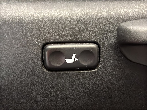 Toyota Auris 17 of 21