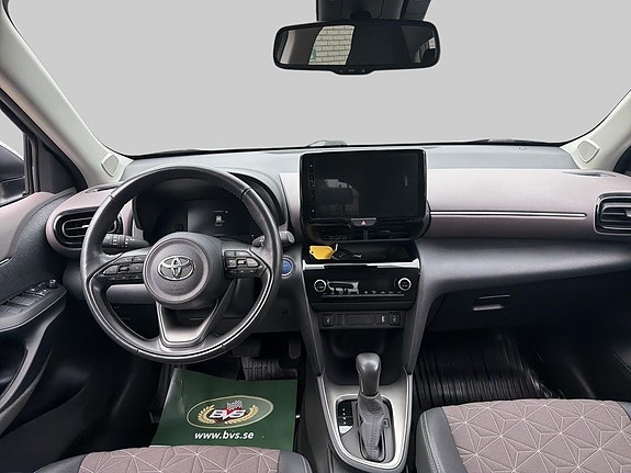 Toyota Yaris Cross 9 of 18