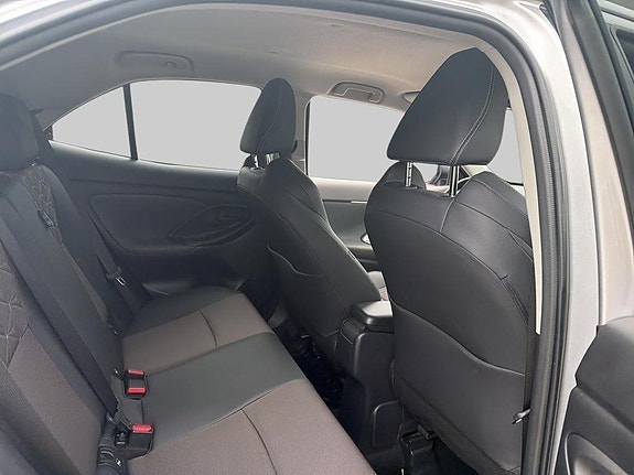 Toyota Yaris Cross 8 of 18