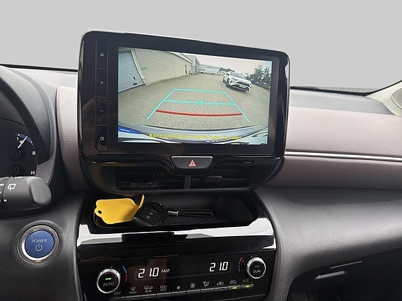 Toyota Yaris Cross 16 of 18