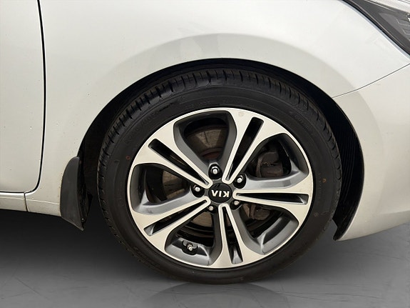Kia Ceed 28 of 28