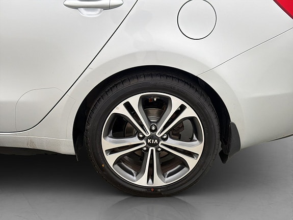 Kia Ceed 26 of 28