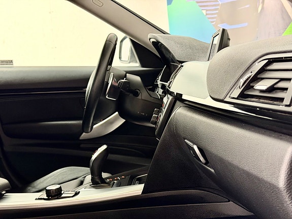 BMW 320d 11 of 18