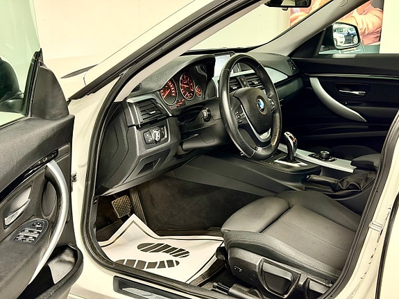 BMW 320d 8 of 18