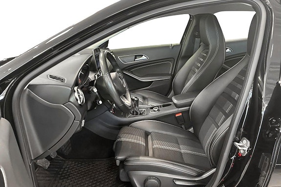 Mercedes-Benz GLA180 7 of 12