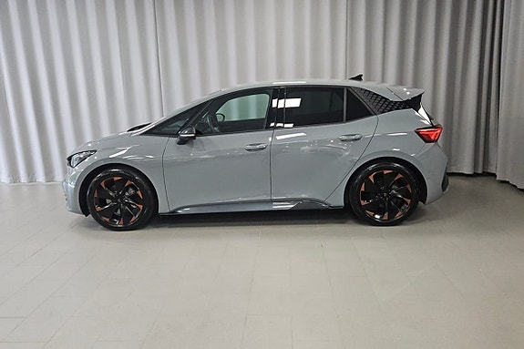 Cupra Born 2 of 13