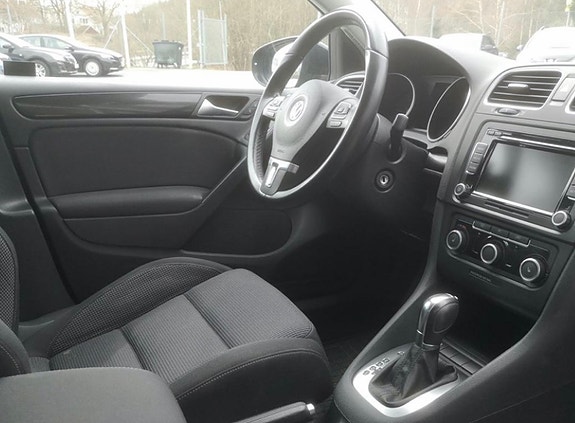 Volkswagen Golf VI 14 of 18