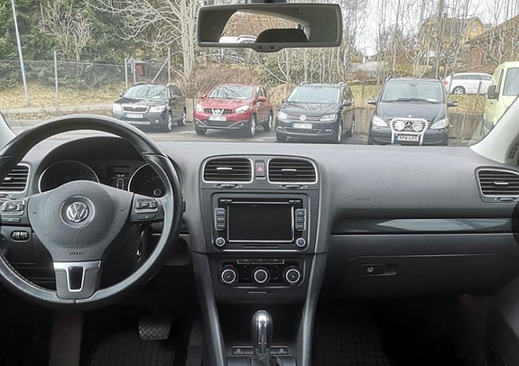 Volkswagen Golf VI 15 of 18