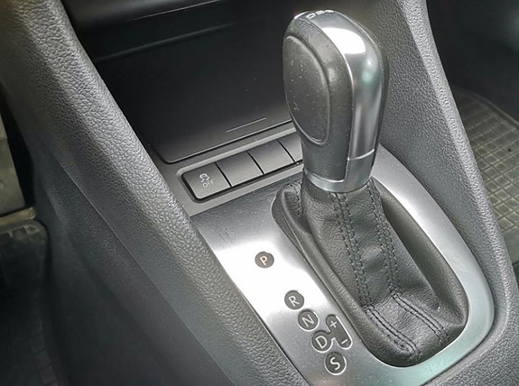 Volkswagen Golf VI 17 of 18