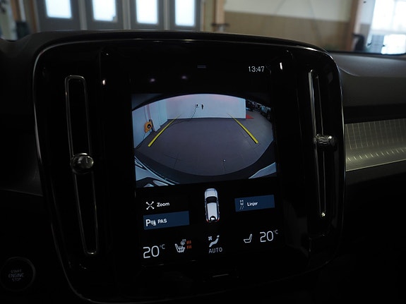 Volvo XC40 19 of 24