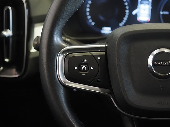 Volvo XC40 21 of 24