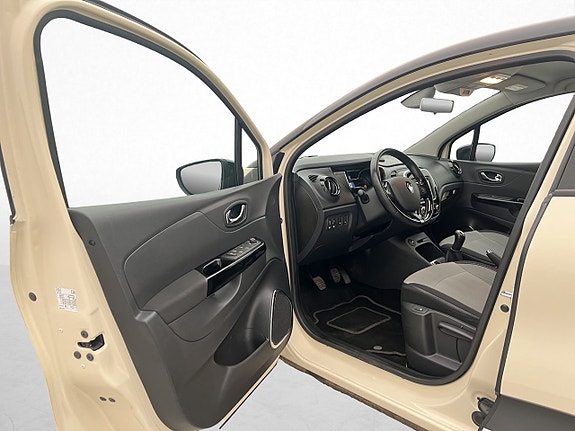 Renault Captur 8 of 29