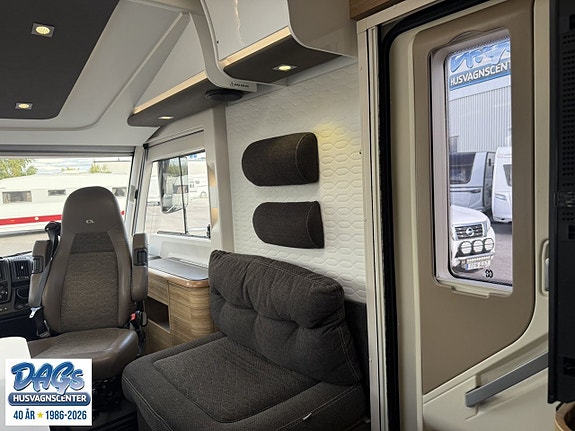 Adria Sonic Supreme 810 SC 11 of 30