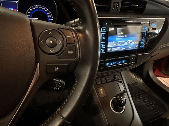 Toyota Auris 15 of 19
