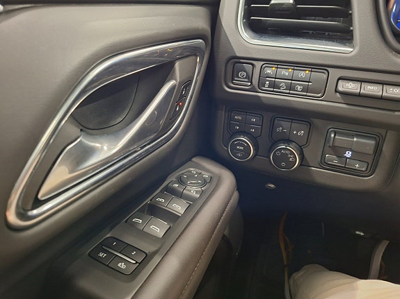 Chevrolet Tahoe 14 of 24