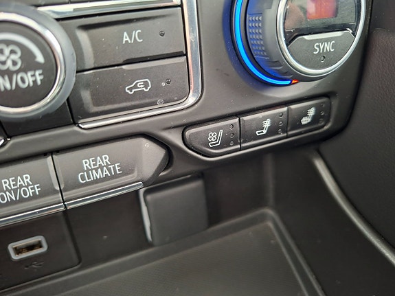Chevrolet Tahoe 22 of 24