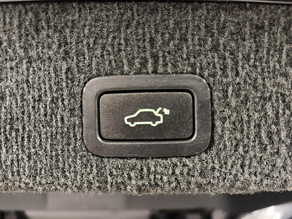 Volvo V70 13 of 17
