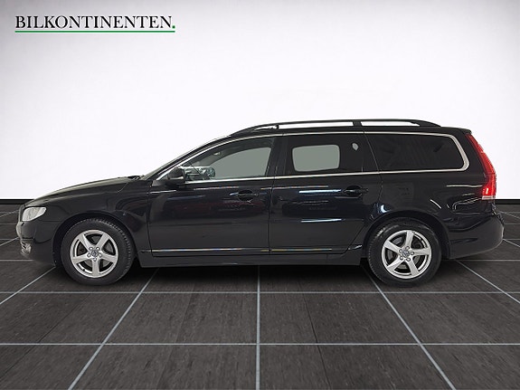 Volvo V70 7 of 17