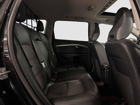 Volvo V70 6 of 17