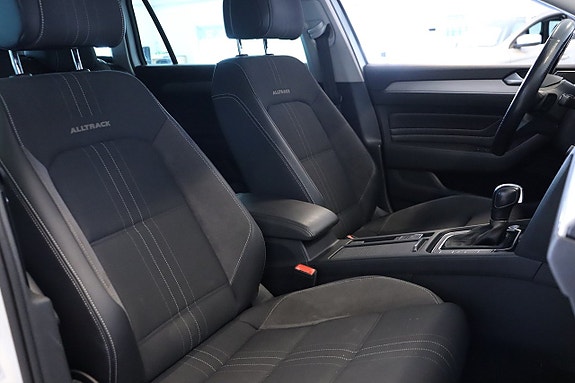 Volkswagen Passat Alltrack 20 of 24