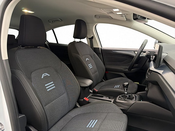 Ford Focus 14 of 30
