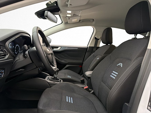 Ford Focus 12 of 30