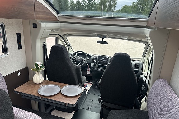 Bürstner Signature / SFT 7.0 höga långbäddar 10 of 21