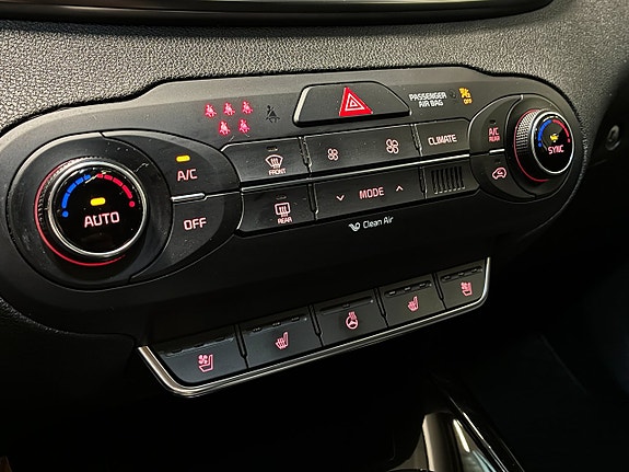 Kia Sorento 16 of 18