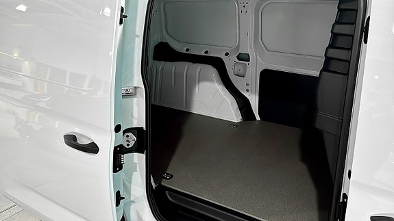 Ford Transit Connect 11 of 12