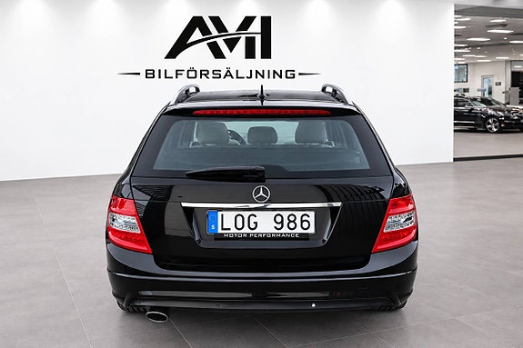 Mercedes-Benz C180 5 of 9