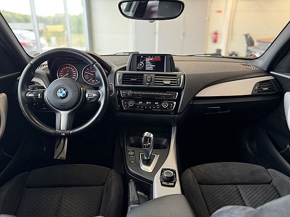 BMW 118i 10 of 20