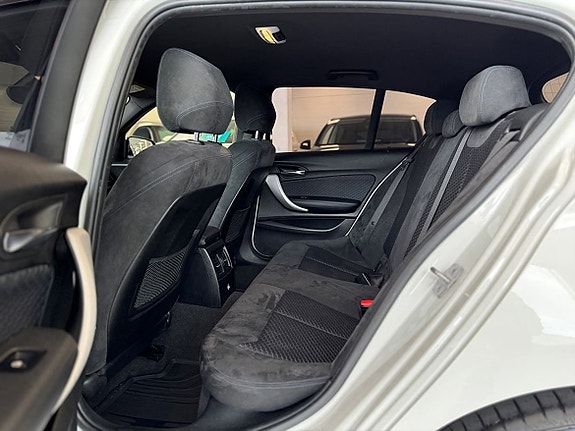 BMW 118i 14 of 20