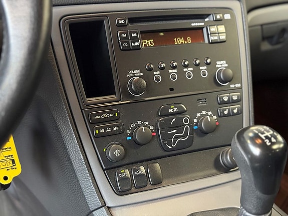 Volvo V70 16 of 17