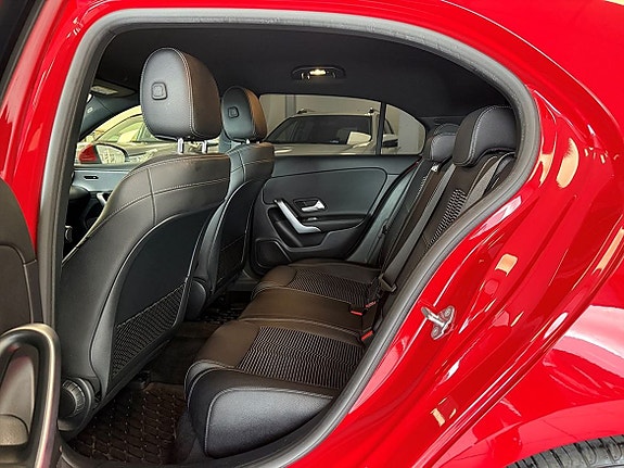 Mercedes-Benz A180 13 of 20