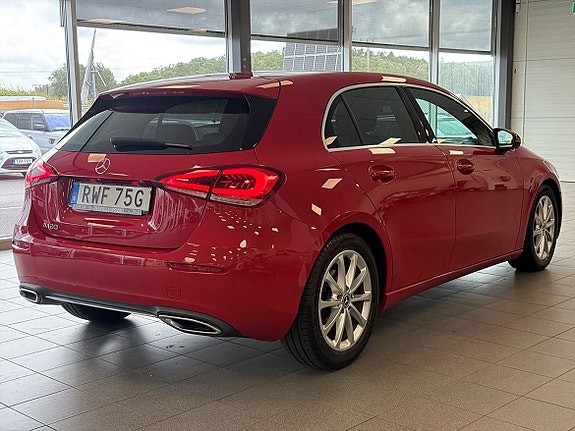 Mercedes-Benz A180 3 of 20