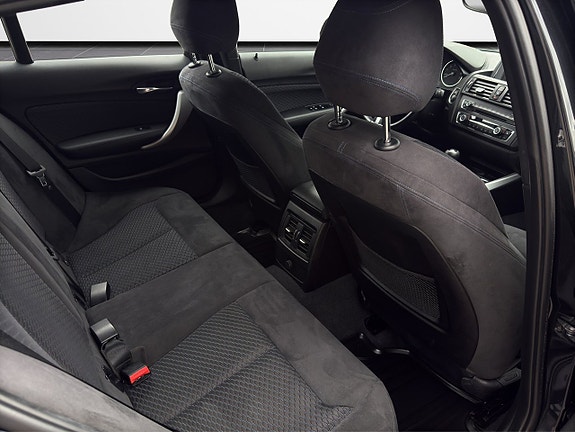BMW 116i 15 of 18