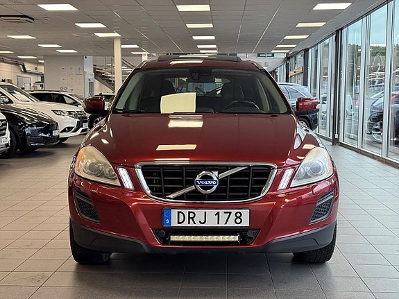 Volvo XC60 7 of 25