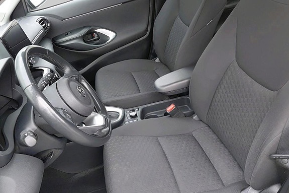 Toyota Yaris Cross 8 of 10